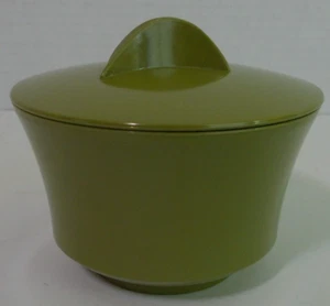 Unbranded Melmac Sugar Bowl with Lid Avocado Green Melamine Plastic MCM - Picture 1 of 7