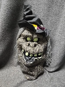 Animated GITD Halloween Witch Wall Plaque Talking Tree Bark Face Motion Sensor - Picture 1 of 17
