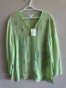 Diane Von Furstenberg VTG Silk Assets Blouse Green Embroidered Beaded New M - Picture 1 of 6
