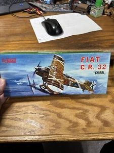 Rare Artiplast Fiat CR 32 CHIRRI 1/40 Scale Plastic Model Kit parts bag sealed - Bild 1 von 3