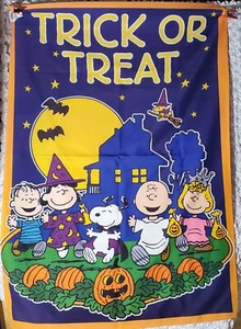 Snoopy Peanuts Gang Halloween Trick or Treat Out or Indoor Flag Banner 38x27" - Picture 1 of 8