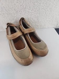 Orthofeet Athens Womens Size 10.5 Wide Shoes Beige Leather Comfort Mary Janes - Picture 1 of 8