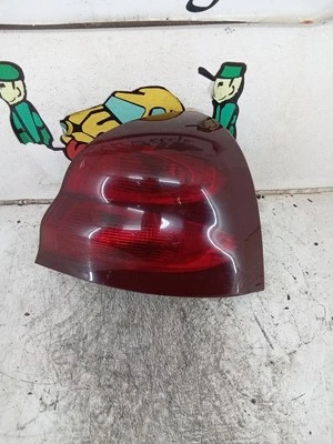 Pontiac Grand Prix 2007 luz trasera, lado del pasajero (LR) OEM  Foto 1 de 3