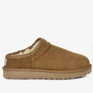 UGG Cognac Suede Round Toe Classic Slipper Size 8 Slip On Micro Bootie - Picture 1 of 13