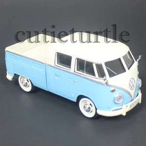 Motormax Volkswagen Type 2 T1 Delivery Pickup Truck 1:24 79343 Light Blue Cream - Picture 1 of 3