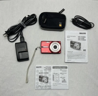 Working Sanyo VPC X1200 12.1MP Digital Camera 3x Optical Zoom - Image 1 of 4