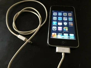 Apple Ipod Touch 2nd Generation 8GB - Picture 1 of 2