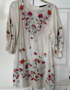 Boho Dress Floral Embroidered Bird Parrot Flowers Lightweight Oversized Size XS - Picture 1 of 11