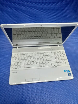 SONY VAIO Notebook Laptop PCG-71312M 15.5" White/Silver Intel i3 - FOR PARTS - Image 1 of 4