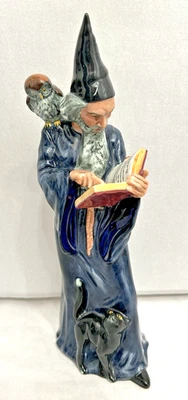 Royal Doulton The Wizard HN2877 Figurine Maslankowski Owl Cat Spellbook Magic - Image 1 of 4