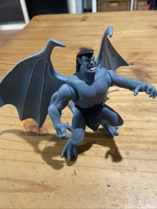 Kenner Disney Gargoyles Figure Quick Strike Goliath 1995 Complete - Picture 1 of 3