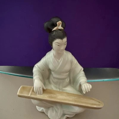 Antigua estatuilla china de hombre de barro mujer niña con cítara Guzheng Dulcimer Foto 1 de 4