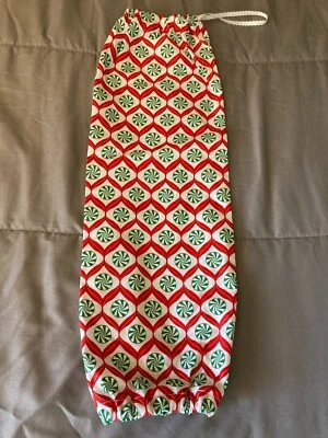 Soporte para bolsa de plástico de tela navideña hecho a mano - menta roja y verde Foto 1 de 3