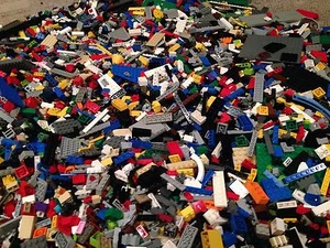 // LEGO // 1000x // Baukonvolut // gemischte zufällige Steine // + 3 Minifiguren // - Bild 1 von 3
