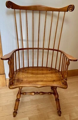 Sillón Windsor vintage Funky alto Leopold Stickley Cherry estilo Nantucket EE. UU. Foto 1 de 4