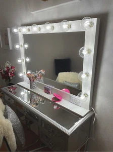 XL Vanity mirror with lights 40 x 28 - Made in the USA - Picture 1 of 75