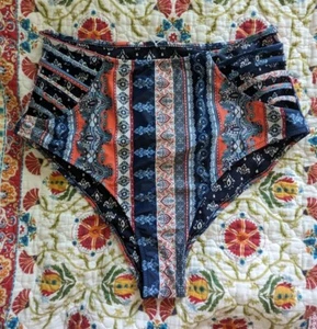 Cupshe Swimsuit Bottom Cut Through Detail Coral Blue Pattern Women's Size XL - Picture 1 of 9
