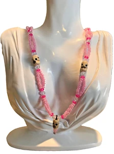 SKULL CHARM PINK AND WHITE RHINESTONE BEAD NECKLACE 28" (111418) - Picture 1 of 2
