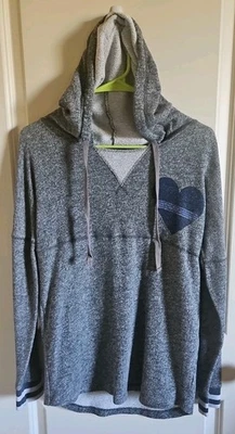 Pullover Derek Corazón Gris Corazón/Amor Gráfico Sudadera con Capucha Tela Terry Para Mujer Talla Med Foto 1 de 4