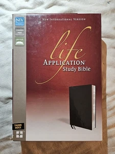 NIV Life Application Study Bible Black TOP GRAIN LEATHER Thumb Indexed Like New - Foto 1 di 17