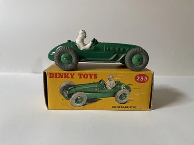 Cooper -Bristol ,Dinky Toys n.233 scala 1:43 - Immagine 1 di 4