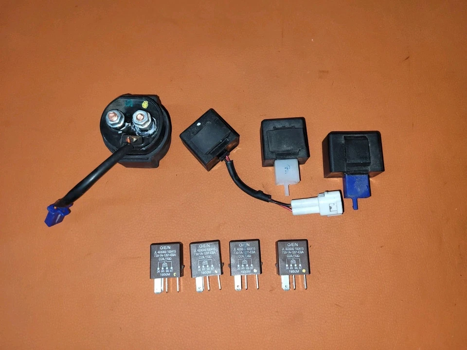 KTM DUKE 390 relè vari (ez.2020) - Immagine 1 di 1