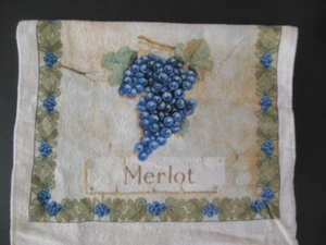 NEW 1 terry cloth towel featuring MERLOT grapes, 16"x 27" - Picture 1 of 2