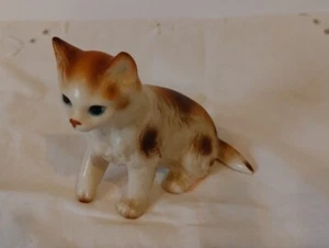 Estatuilla de porcelana vintage Napcoware Tabby Tiger Cat 6550 JAPÓN gato sentado - Imagen 1 de 7