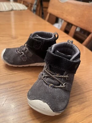 Stride Rite Baby- Boys Soft Motion 4 months - Image 1 of 4