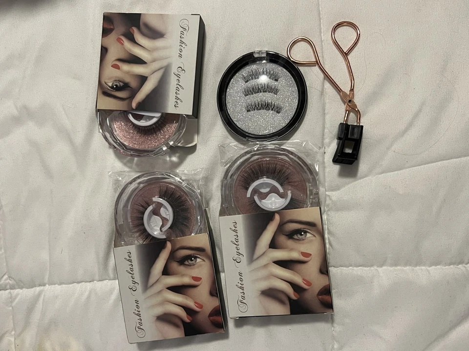 Pestañas de imitación autoadhesivas de moda con aplicador Foto 1 de 1