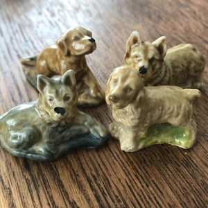 Set Of 4 Wade Whimsie Dogs Corgi, Spaniel and others! 1970s dog collectibles. - Picture 1 of 10