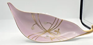Vtg Single Leaf Shape Trinket Dish PALE PINK painted w/gold trim flowers/Marked - Picture 1 of 8
