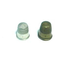 Vtg Thimbles Brass Tone is a Size 9,  Silver Tone is a Size 8Tone Preowned - Picture 1 of 2