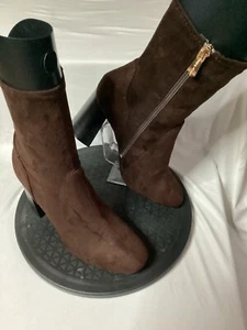 Cape Robin Suede Calf Boots Side Zip Size 8 - Picture 1 of 7