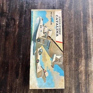 Vintage Airfix 1:72 Scale PBY-5A Catalina Flying Boat Model Kit - 1974 - Picture 1 of 11