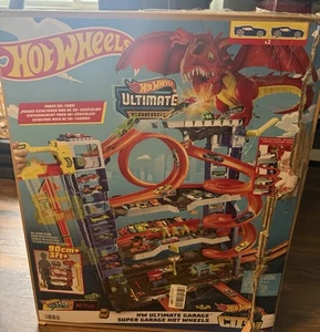 Mattel Hot Wheels City Ultimate Garage Playset Track Set NEW DAMAGED BOX - Picture 1 of 9