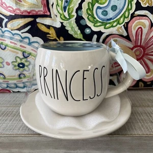 Rae Dunn Princess Tasse Becher Untertasse Slipper auf Rücken weiß & blau Disney Cinderella - Bild 1 von 4