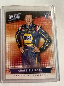 K90,550 - 2016 Panini National Convention #41 Chase Elliott #/1499