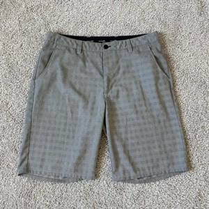 Travis Mathew Shorts Mens 34 Chino Gray Plaid Check Golf Inseam 11" Outdoor - Picture 1 of 6