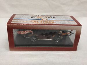HOT WHEELS 30 GREAT YEARS ON TRACK MMSB SINCE 1981 EMPLOYEE CHEVY CORVETTE #3779