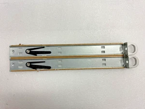 Jedna para Supermicro Przednia szyna wewnętrzna 1U Uchwyt rackowy CSE-813 01-SC81357-XX00C103 - Zdjęcie 1 z 1