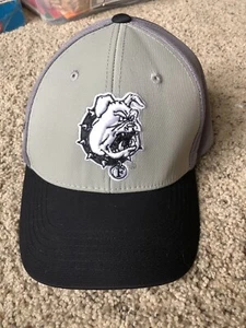 Gorra de béisbol ajustable bordada Ferris State Bulldogs NCAA de Russell - Imagen 1 de 4