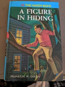 The Hardy Boys #16 A Figure in Hiding by Franklin W. Dixon 1965 - Picture 1 of 5