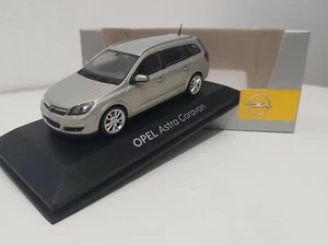 Opel Astra H Caravan 2004 Grey 1:43 Minichamps 9169175 DEALER EDITION! - Picture 1 of 7