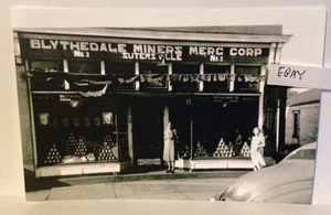 EARLY BLYTHEDALE COAL MINE MERC. CORP. COMPANY STORE SUTERSVILLE PA NEW POSTCARD - Picture 1 of 1