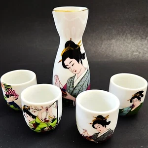5 Piece Sake Set Porcelain Japan Hand Painted - Picture 1 of 8