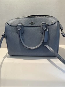 Coach Mini Bennett Umhängetasche aus genarbtem Leder - Bild 1 von 17