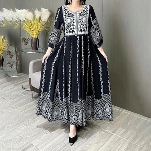 Women's Ethnic Style Floral Embroidered Dress, Elegant 3 4 Sleeve Swing Dress - Picture 1 of 7
