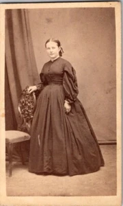 Young Girl, Lovely Dress, Brooch, c1860s CDV Photo, #2777 - Picture 1 of 2