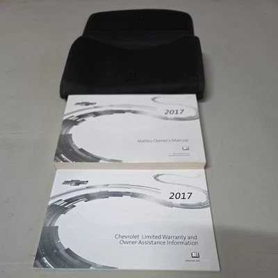 Chevrolet Malibu 2017 manual del propietario con estuche de lona. Foto 1 de 3